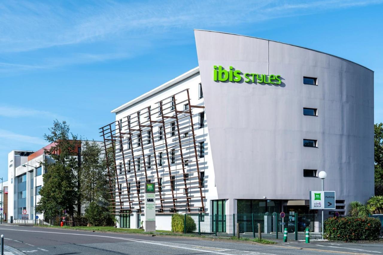 Ibis Styles Rennes Cesson Cesson-Sevigne Exterior foto